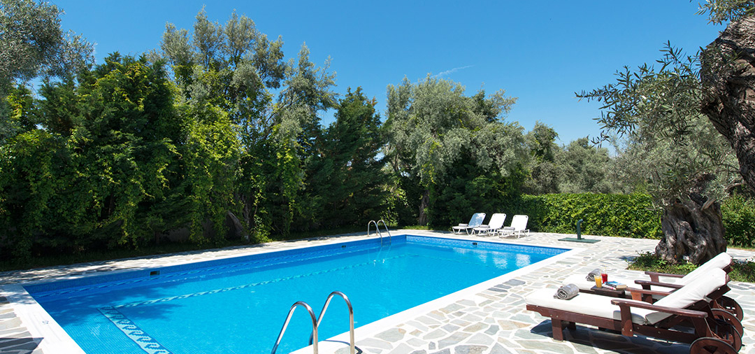 Mousses – Detached Villas with private pool