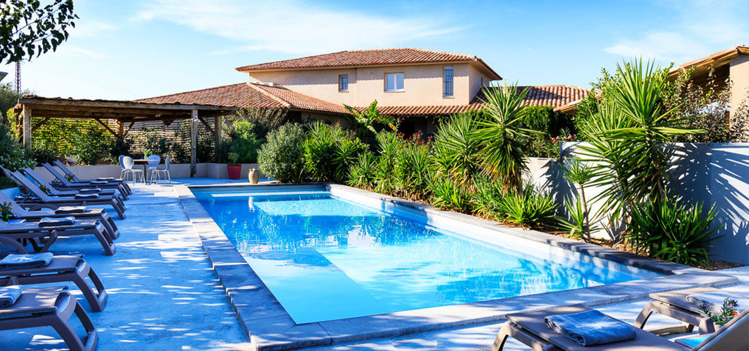 Luxury Beach Holidays On The Simpson Travel Prices From 628pp Help