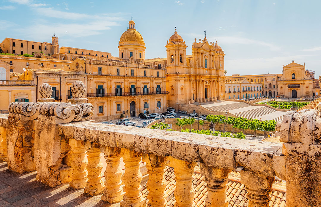 Noto | Simpson Travel